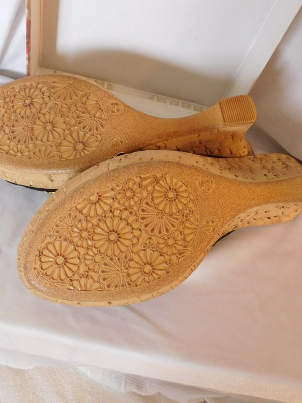 Ladies Brand New Dezario Shoes - Picture 5 of 7